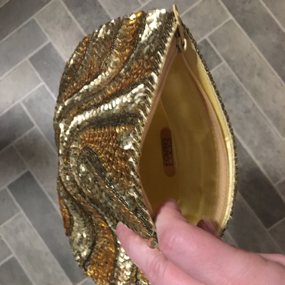 Vintage sequin clutch or makeup bag - Picture 2 of 3